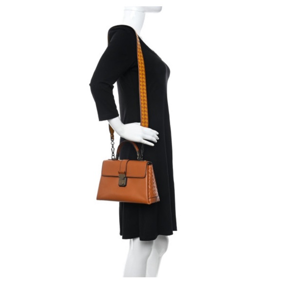 Authentic Botegga Ventana Nappa Bag - Picture 9 of 11